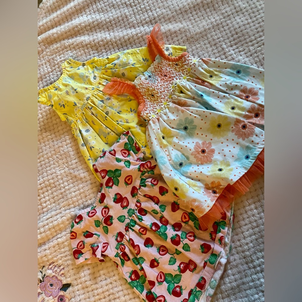 SOLD ❌❌ Dress Bundle!! Varying Sizes!